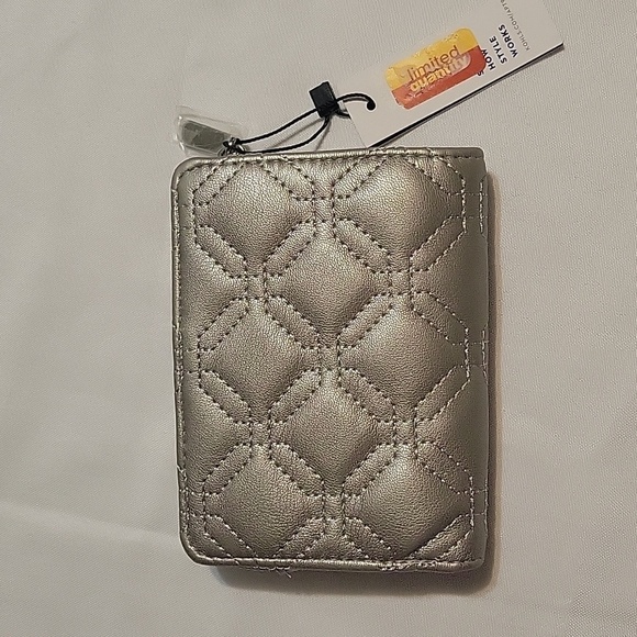 Apt.9 wallet - Picture 2 of 8